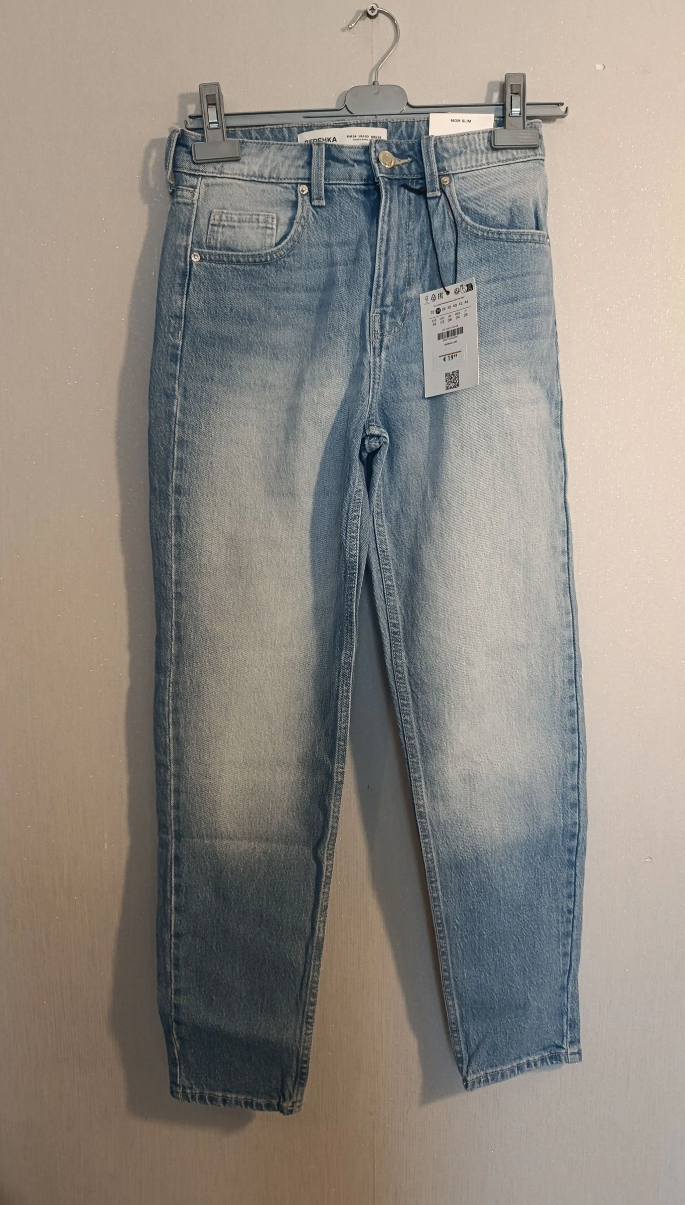 Jean Mom Slim Bershka Neuf avec étiquette - Taille 34 (XS)